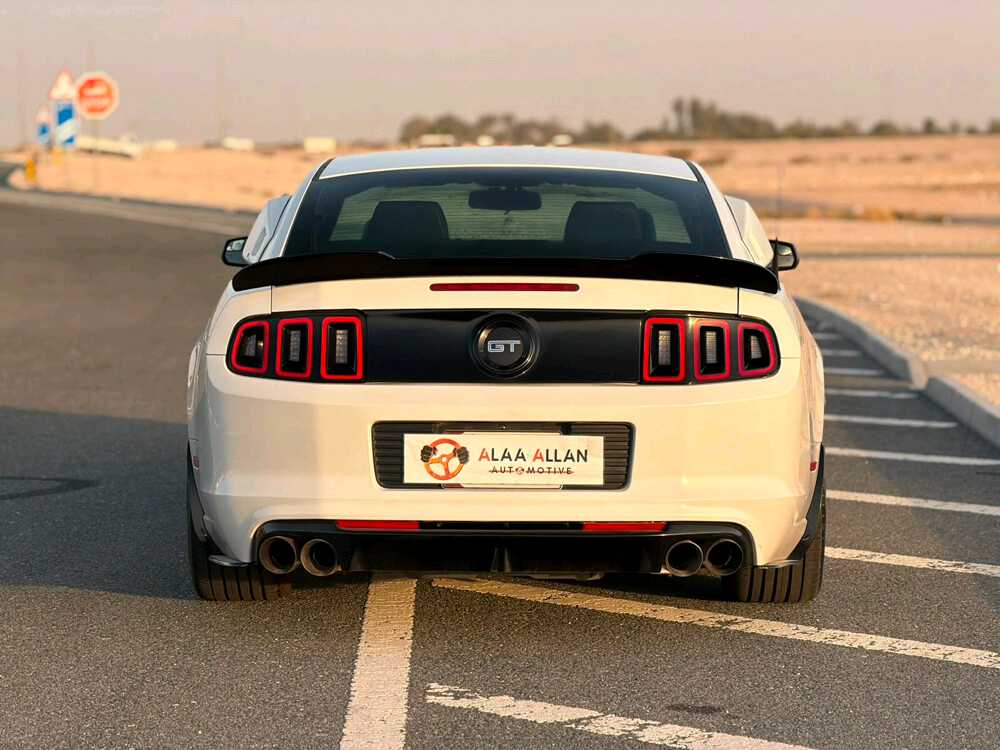 Car Image 2014 FORD MUSTANG GT