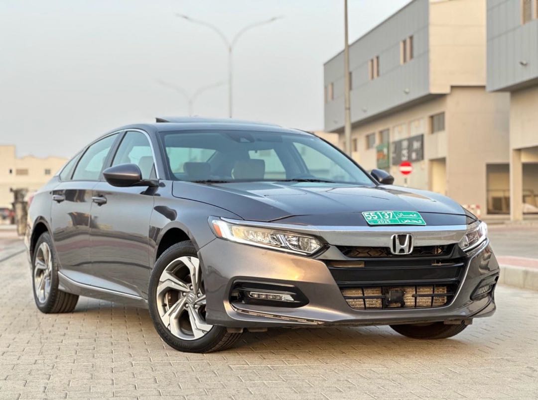 Car Image 2018 HONDA ACCORD EXL