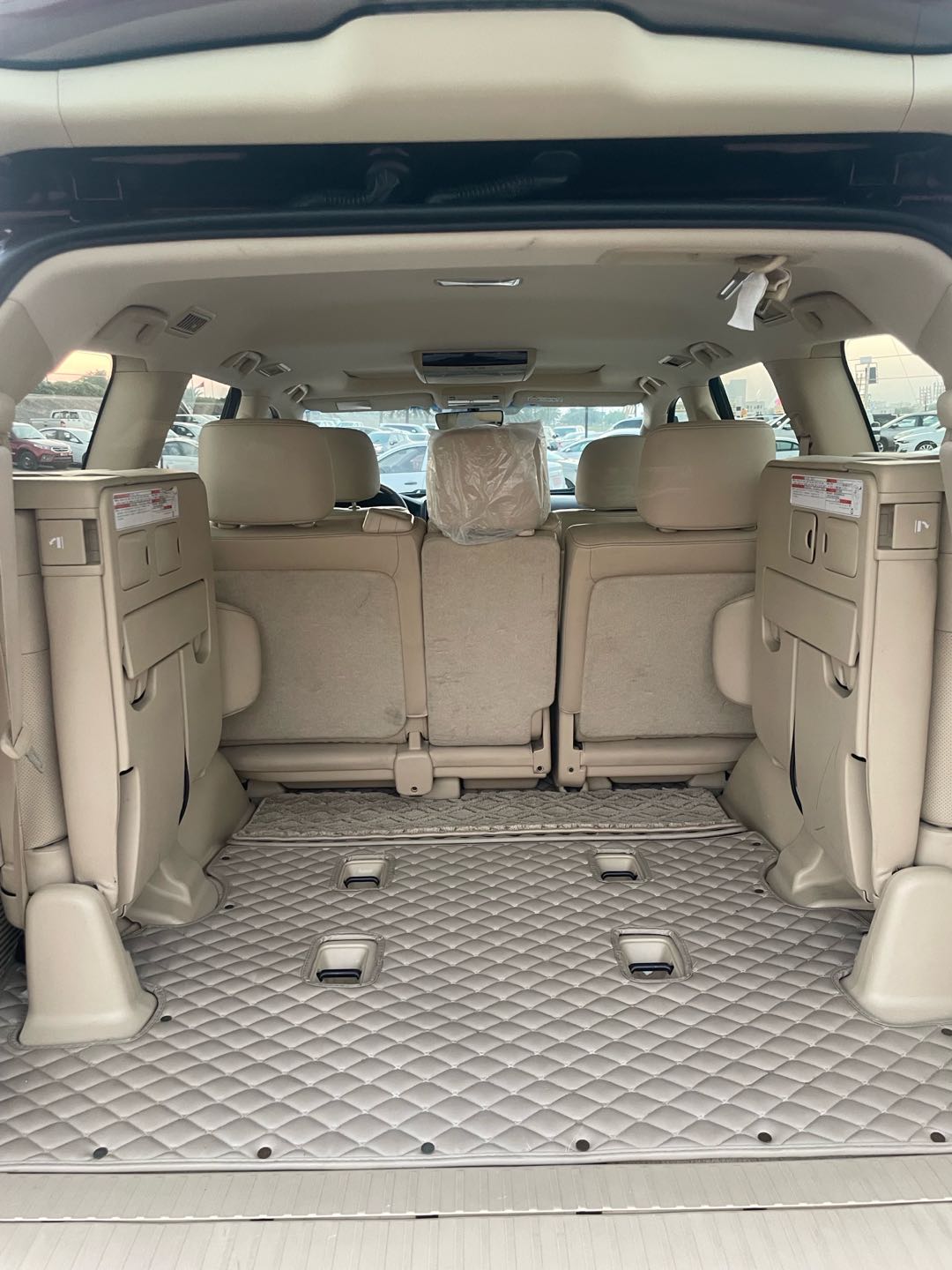 Car Image 2017 TOYOTA LAND CRUISER VX.E