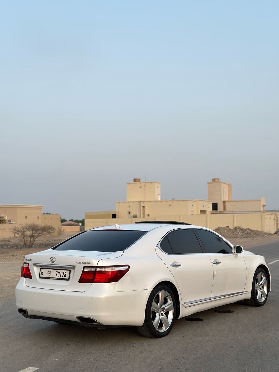 Car Image 2008 LEXUS LS 460