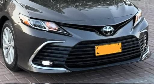 Car Image 2020 TOYOTA CAMRY LE