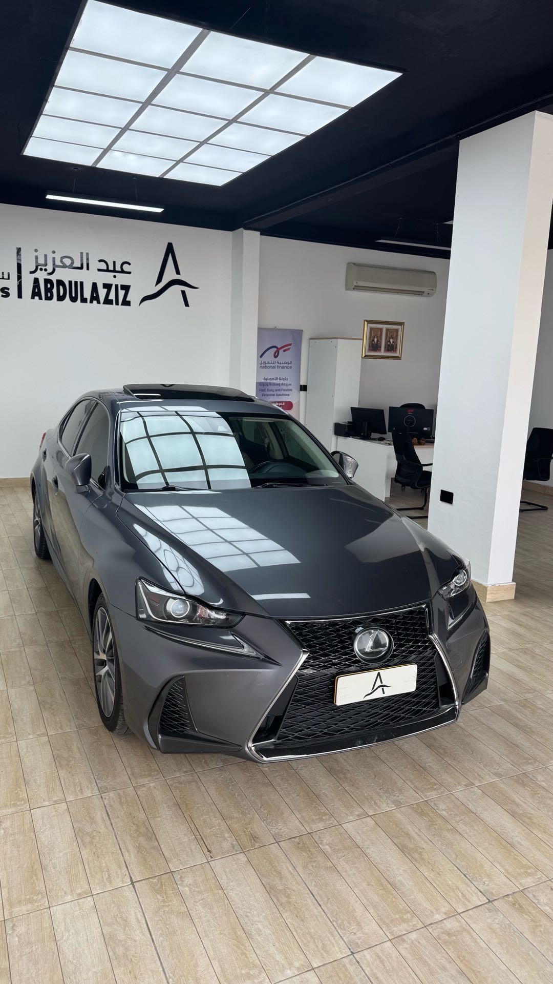 Car Image 2018 LEXUS IS 300