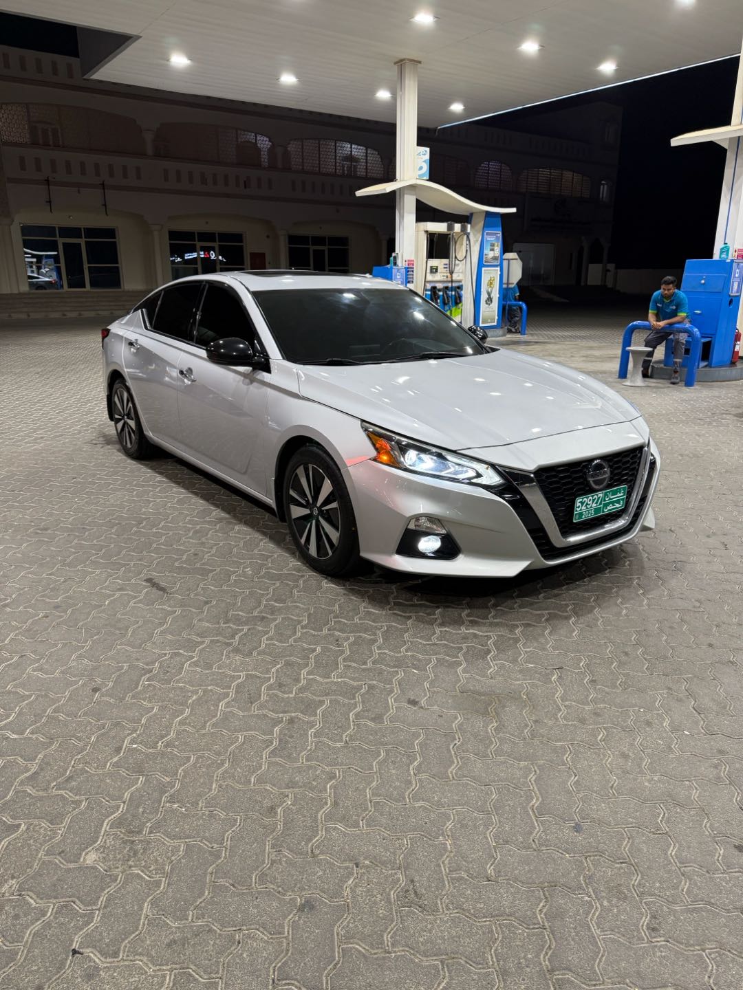 Car Image 2019 NISSAN ALTIMA SL
