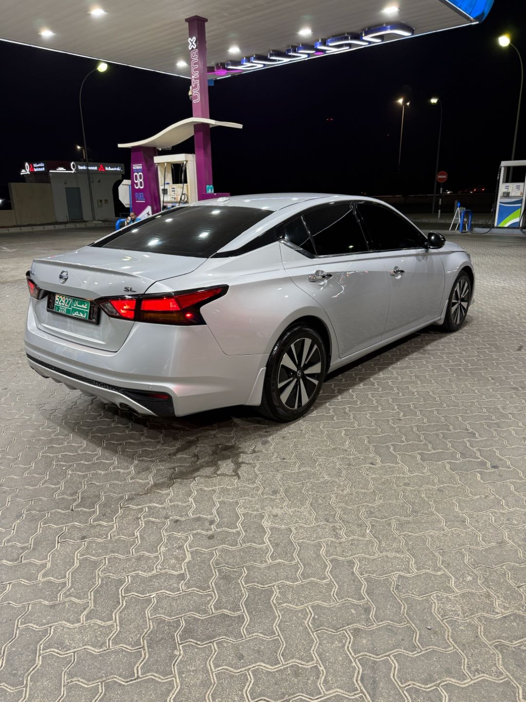 Car Image 2019 NISSAN ALTIMA SL