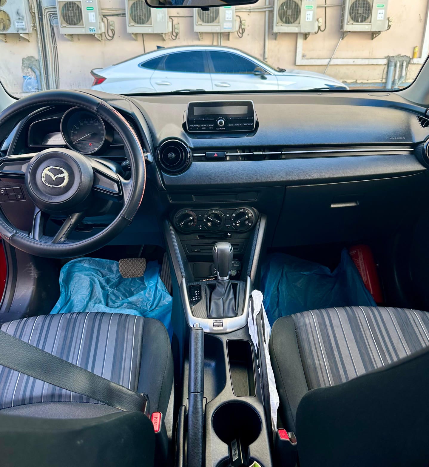 MAZDA 2 2020