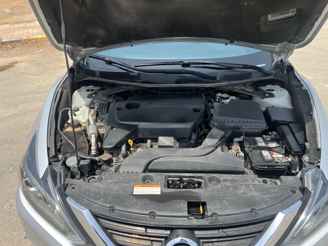 Car Image 2017 NISSAN ALTIMA SV