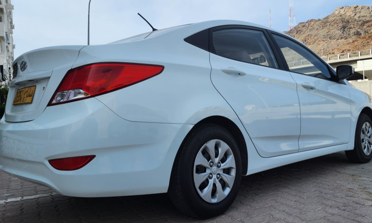 HYUNDAI ACCENT 2016