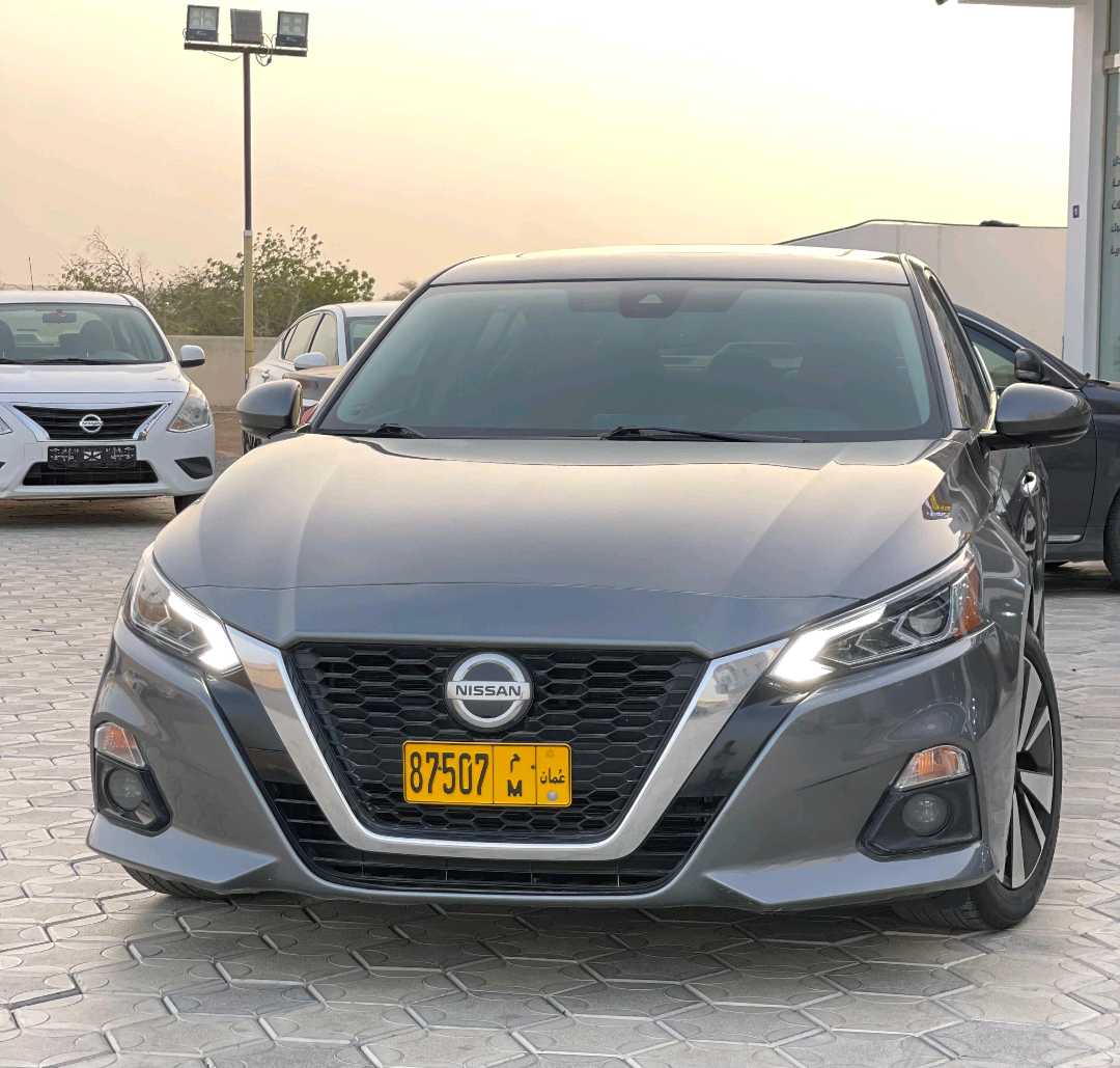 Car Image 2019 NISSAN ALTIMA SL