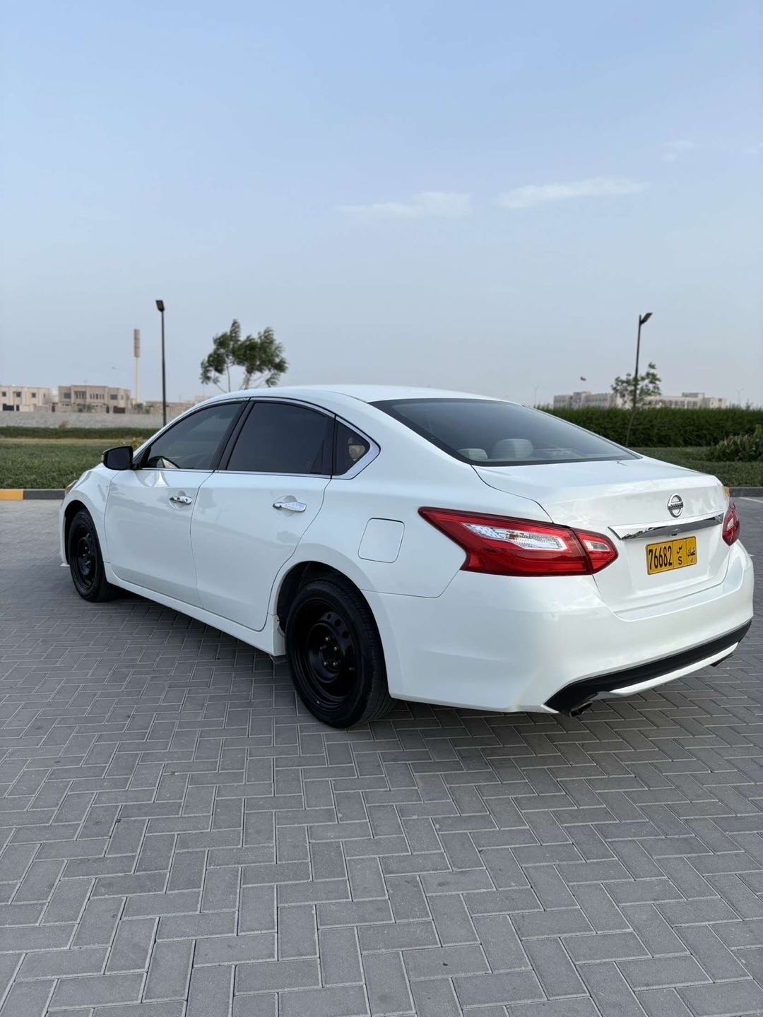 Car Image 2017 NISSAN ALTIMA S