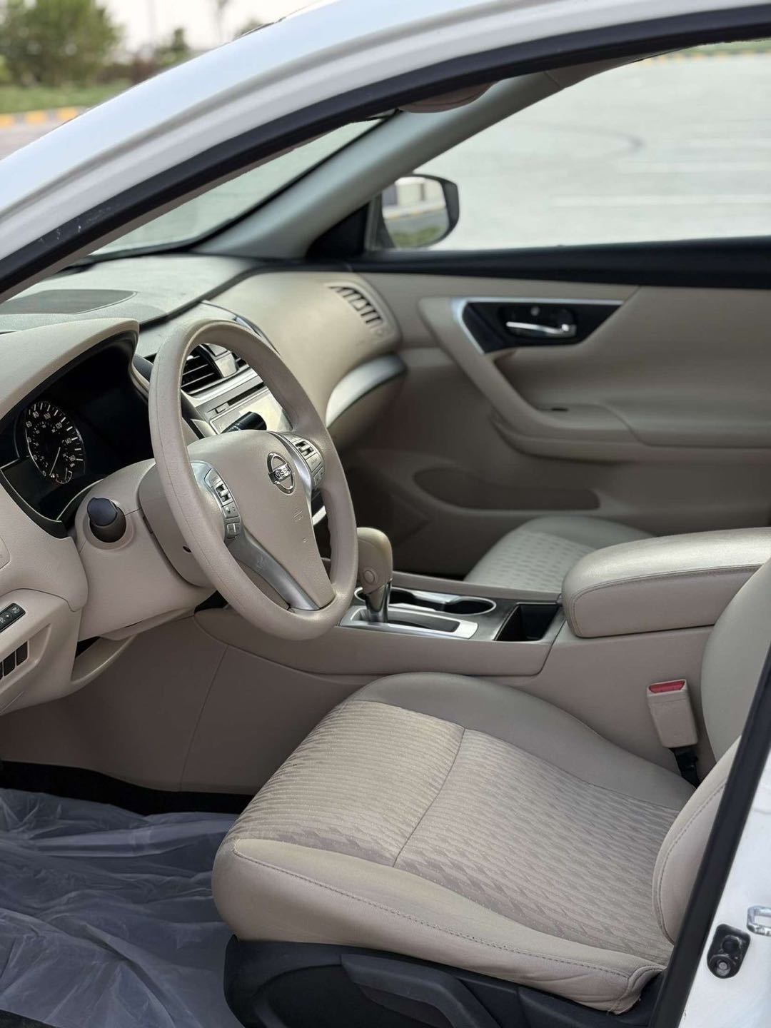 Car Image 2017 NISSAN ALTIMA S