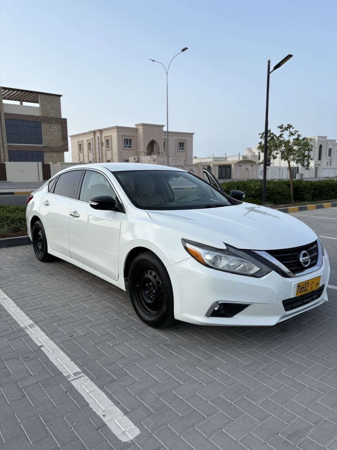 Car Image 2017 NISSAN ALTIMA S