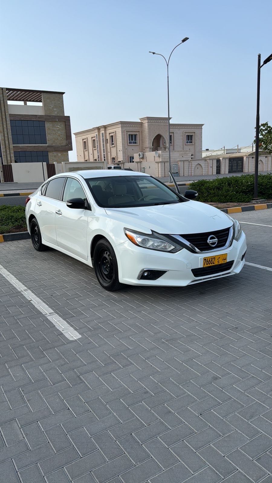 Car Image 2017 NISSAN ALTIMA S