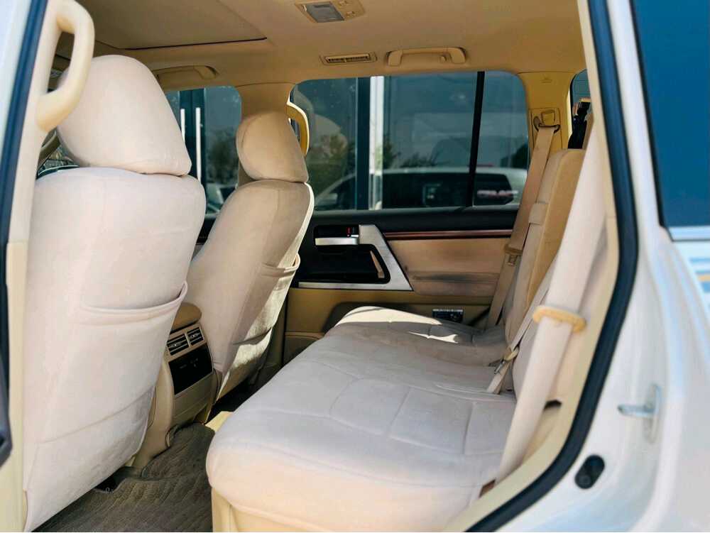 Car Image 2016 TOYOTA LAND CRUISER Nismo