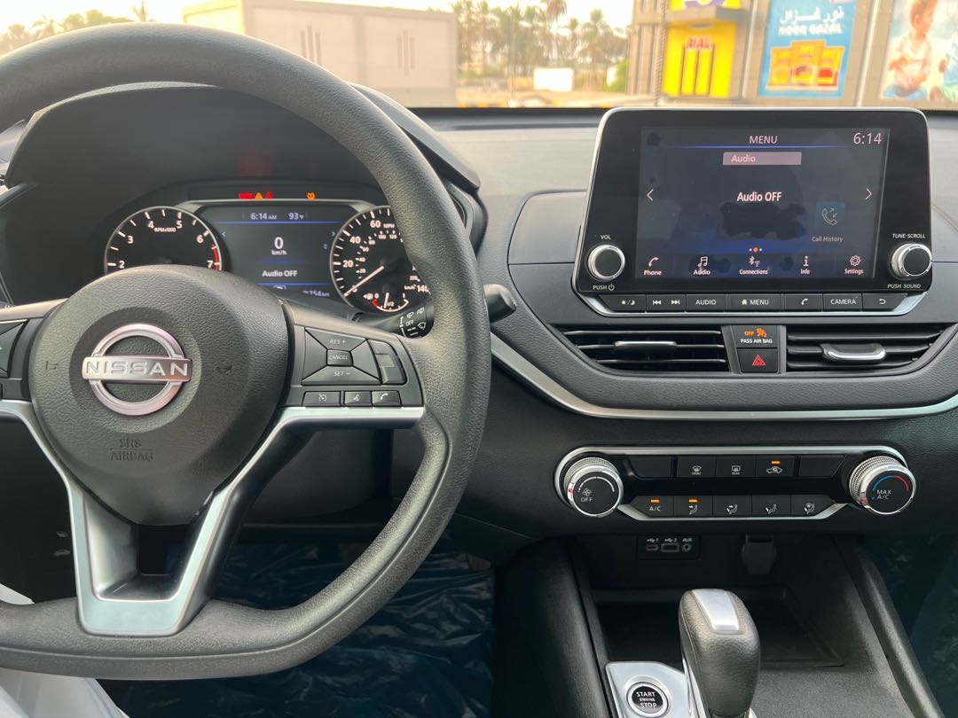 Car Image 2019 NISSAN ALTIMA S