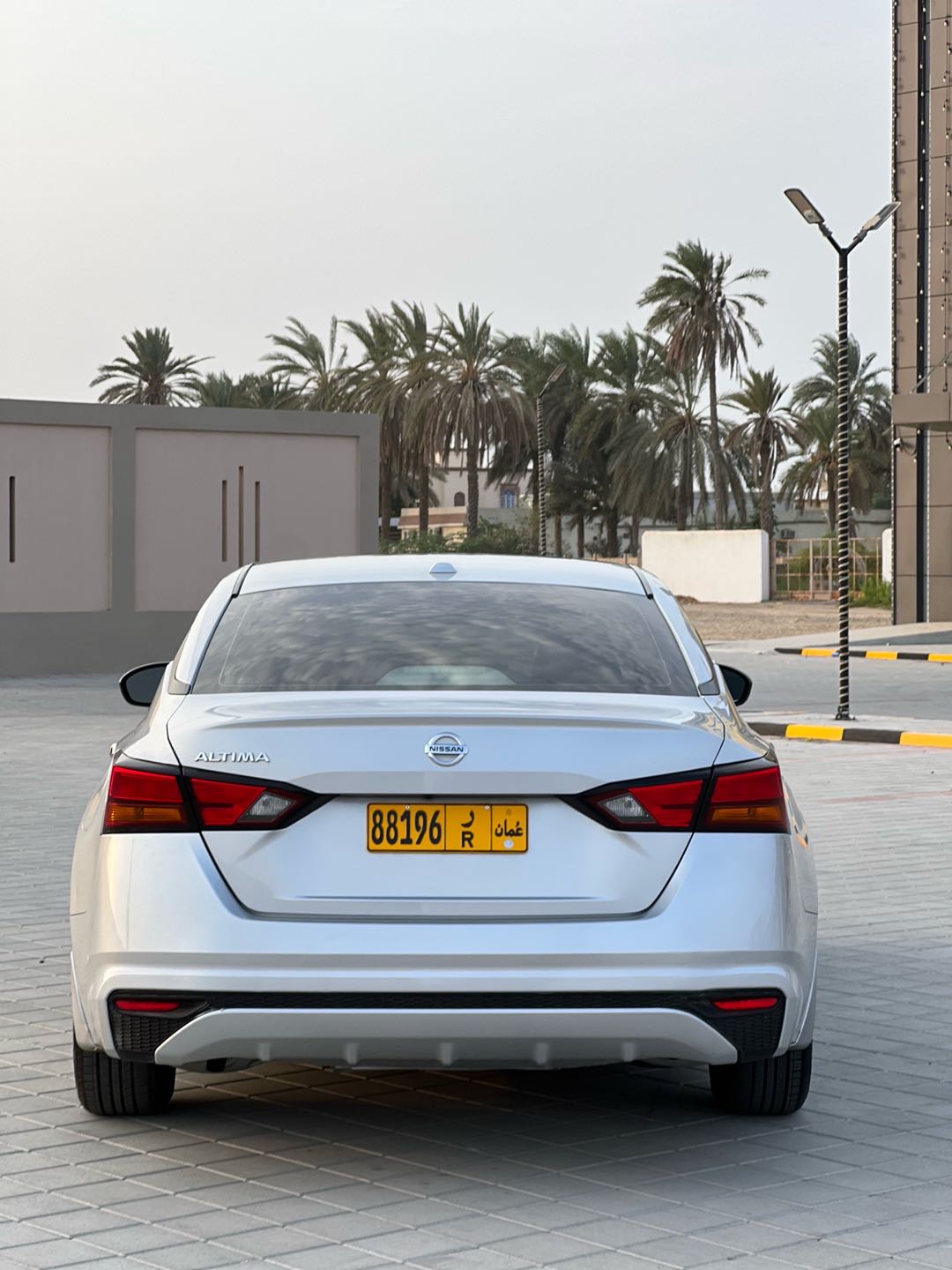 Car Image 2019 NISSAN ALTIMA S