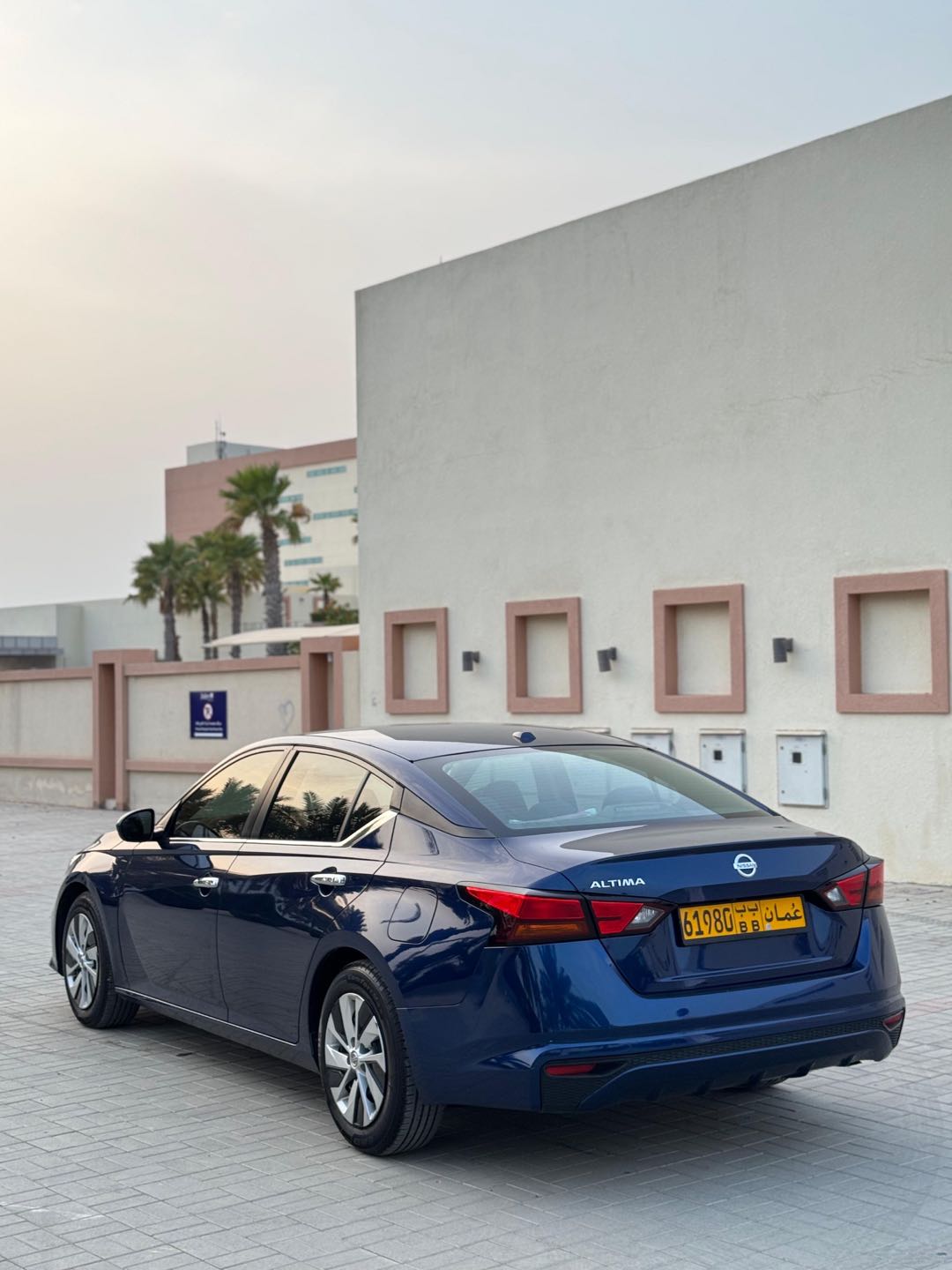 Car Image 2019 NISSAN ALTIMA S