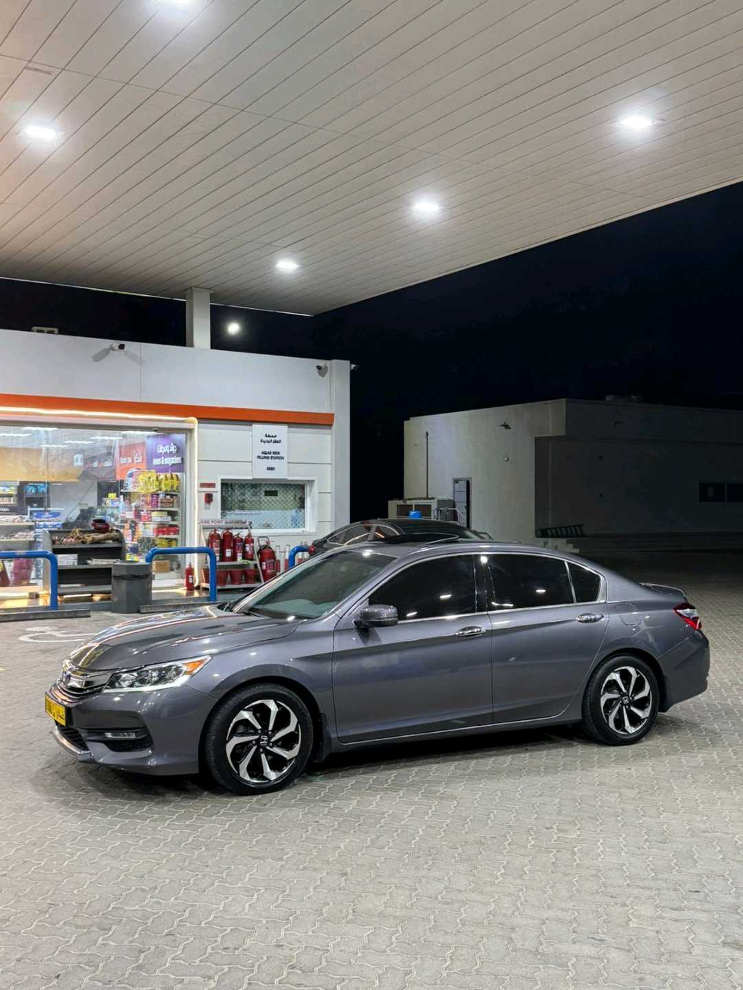Car Image 2017 HONDA ACCORD EX