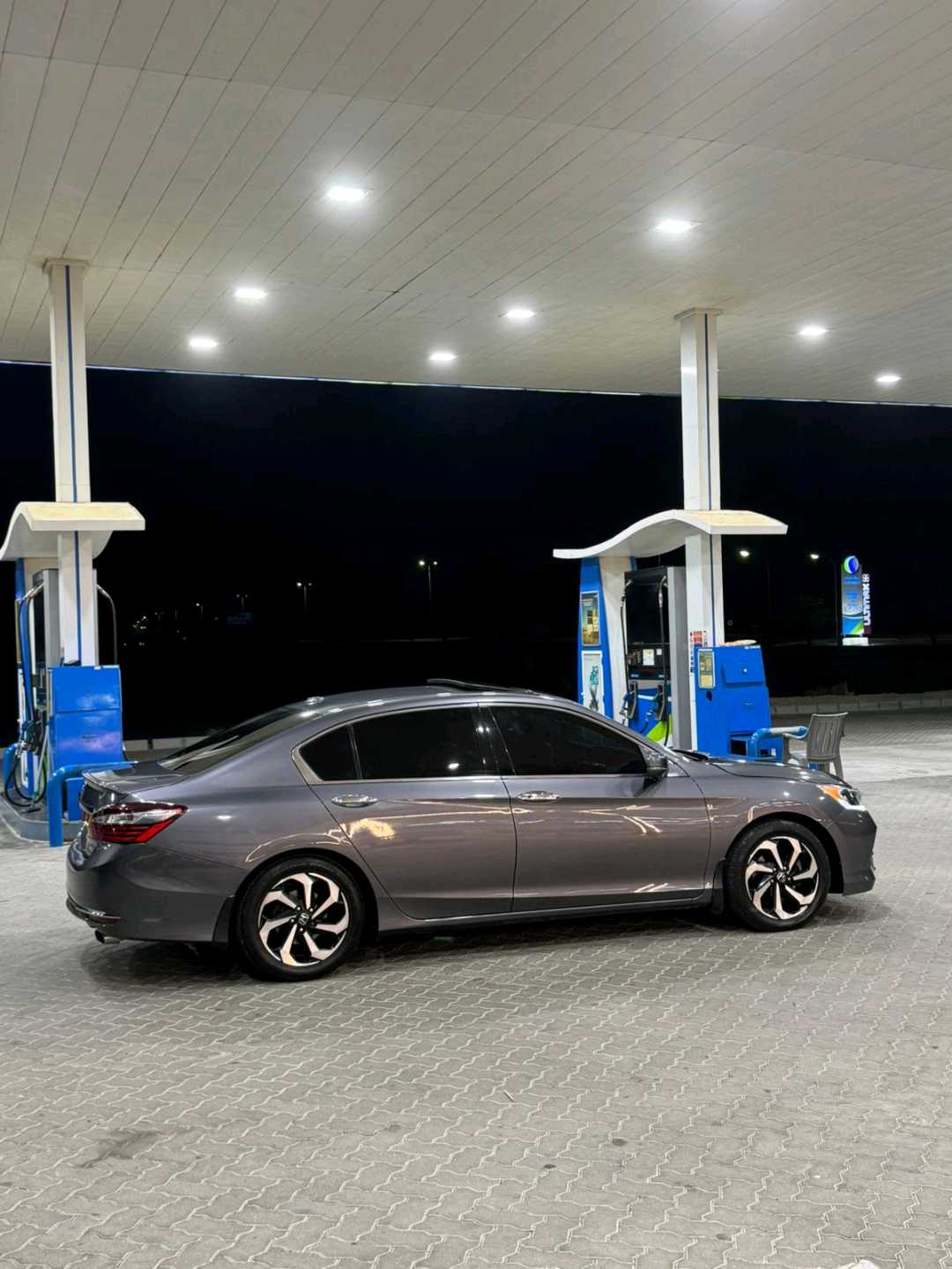 Car Image 2017 HONDA ACCORD EX