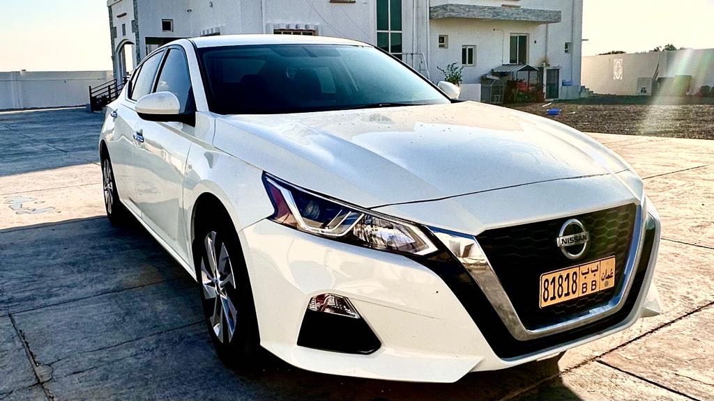 Car Image 2019 NISSAN ALTIMA S
