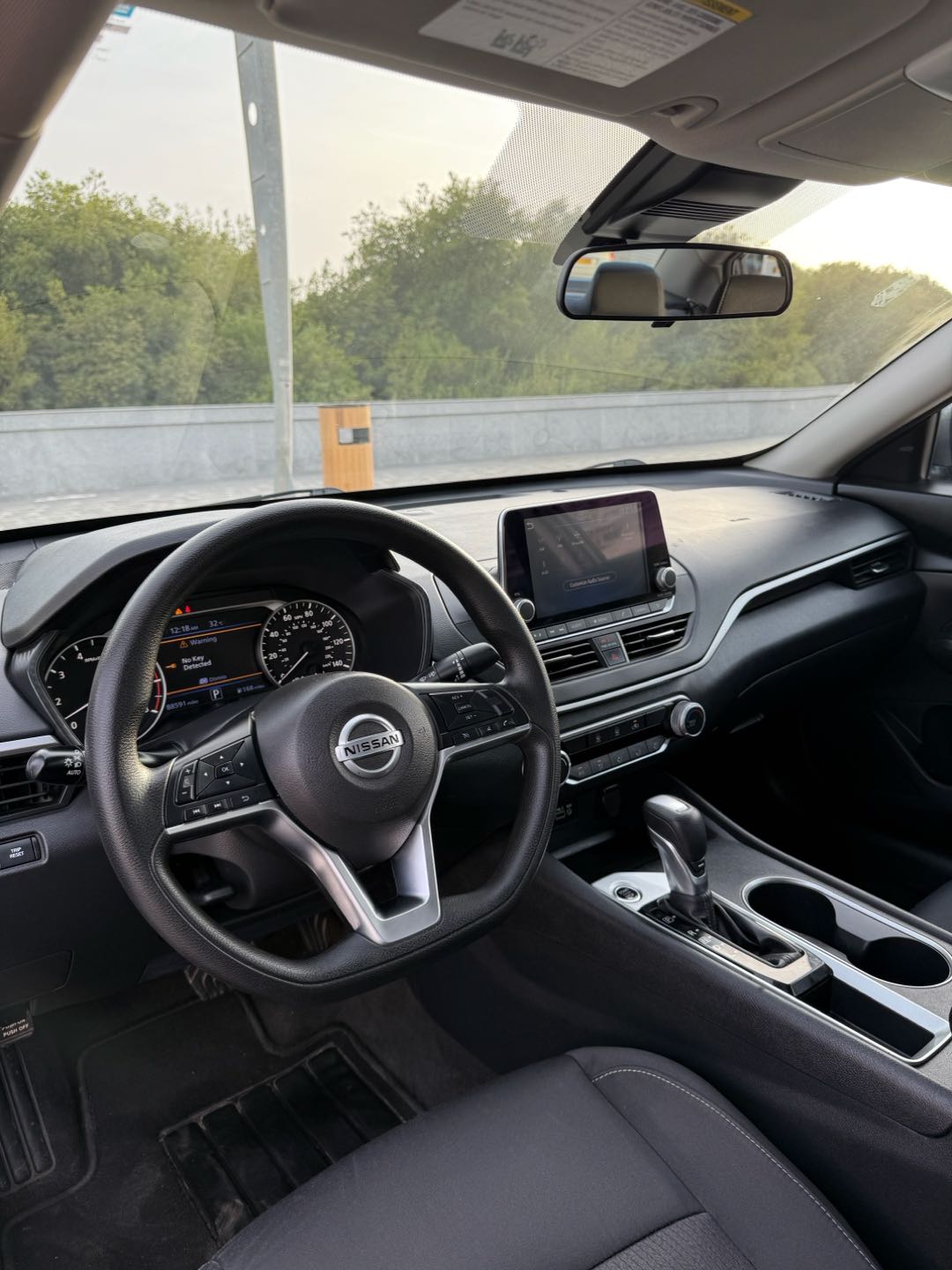Car Image 2022 NISSAN ALTIMA SV
