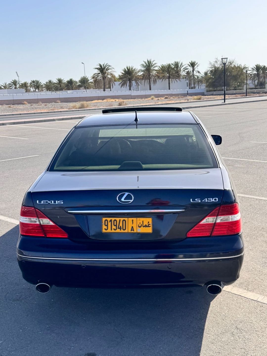 Car Image 2004 LEXUS LS 430