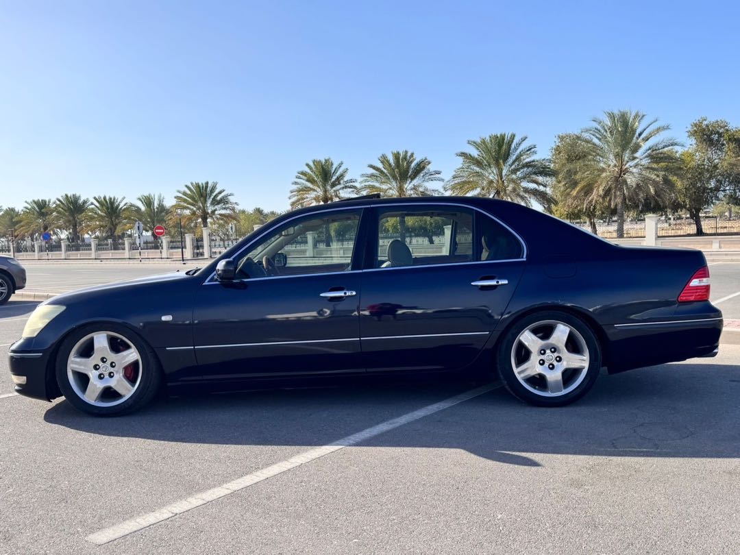 Car Image 2004 LEXUS LS 430