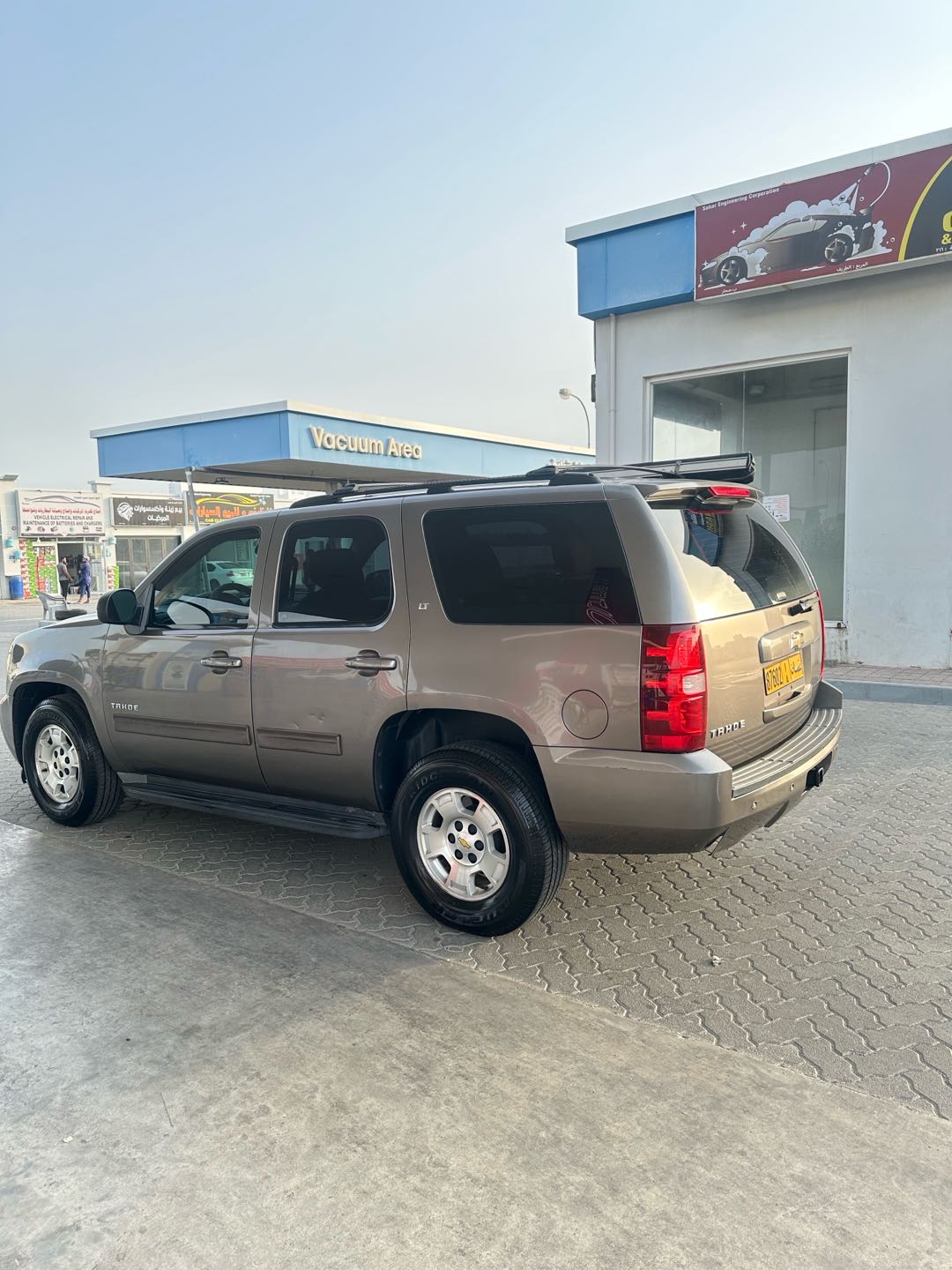 Car Image 2011 CHEVROLET TAHOE 