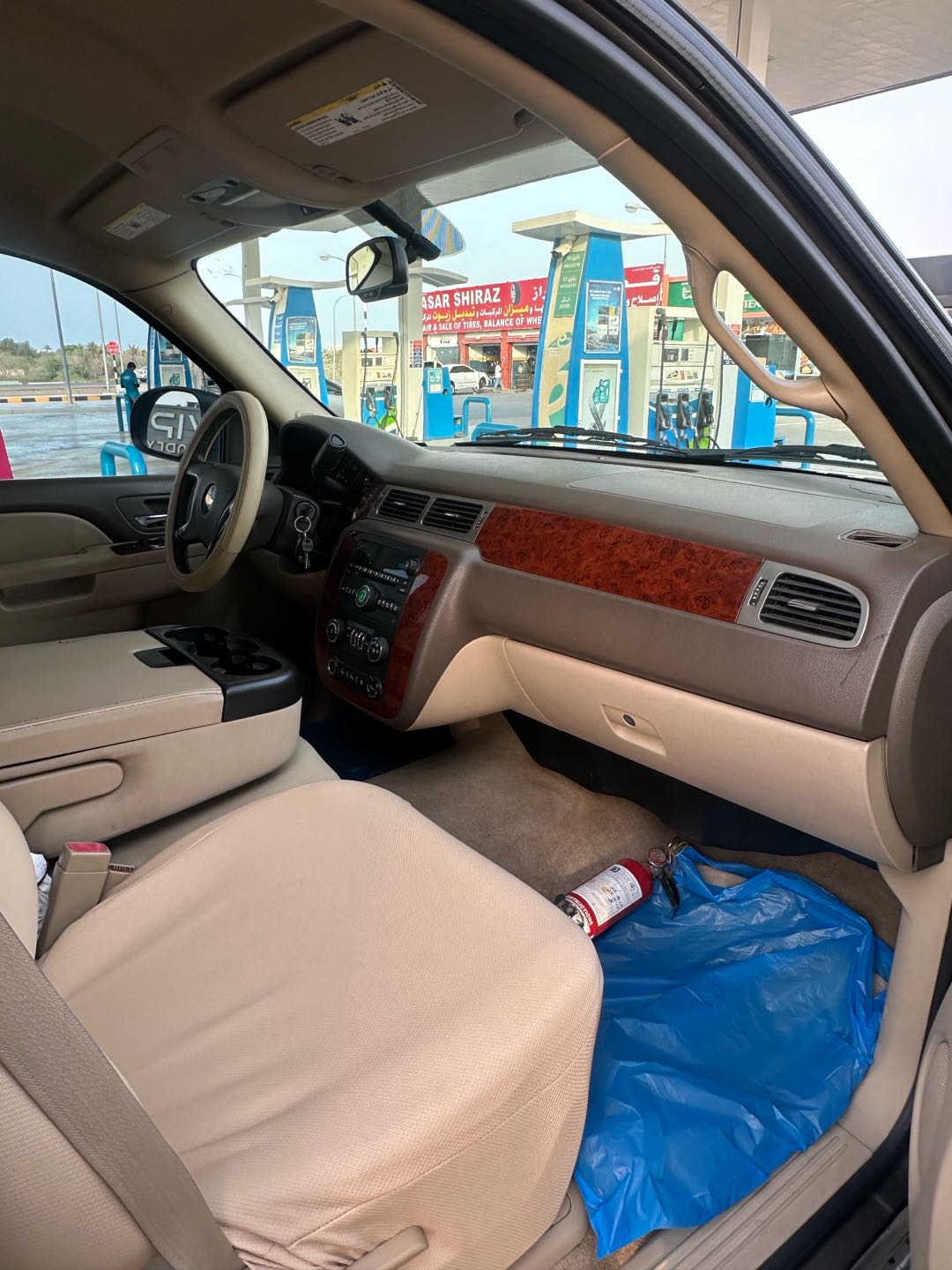 Car Image 2011 CHEVROLET TAHOE 