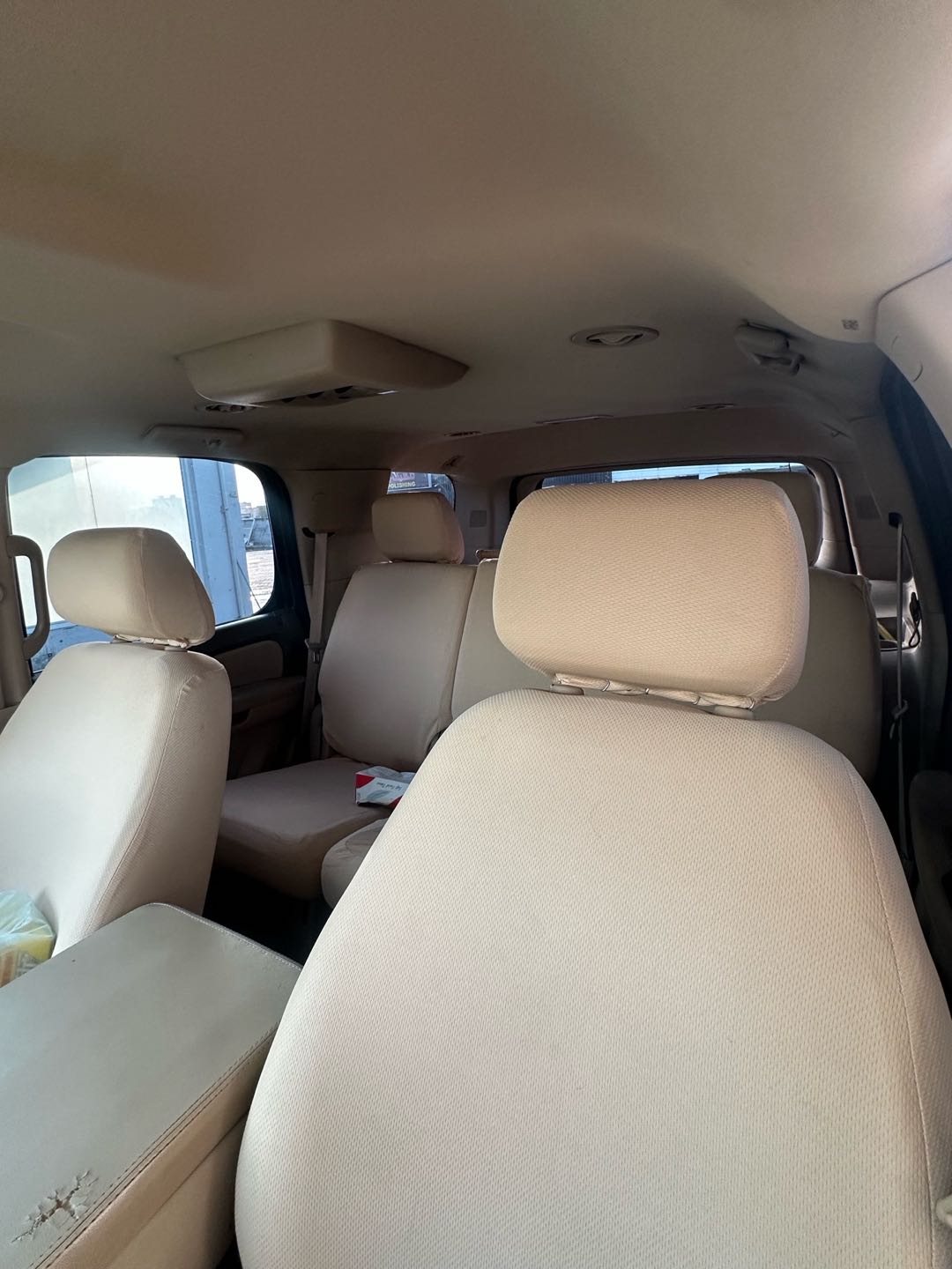 Car Image 2011 CHEVROLET TAHOE 