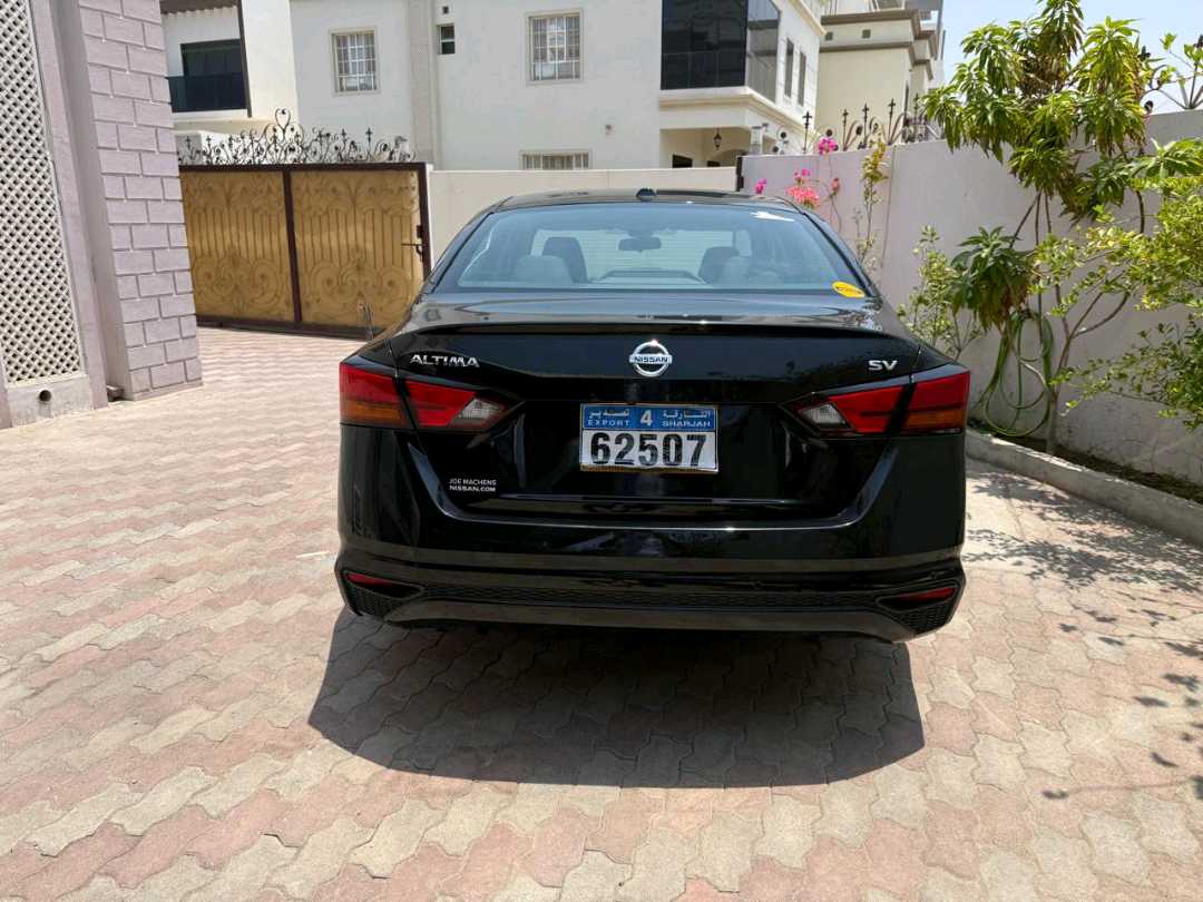 Car Image 2022 NISSAN ALTIMA SV