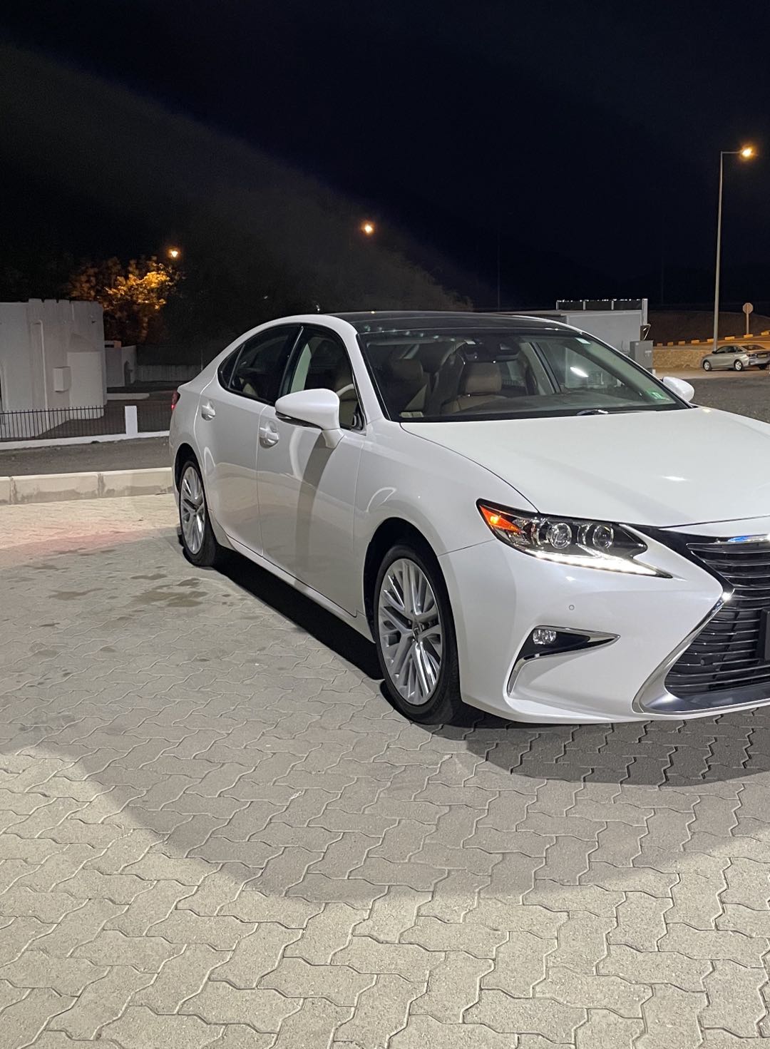 Car Image 2018 LEXUS ES 350