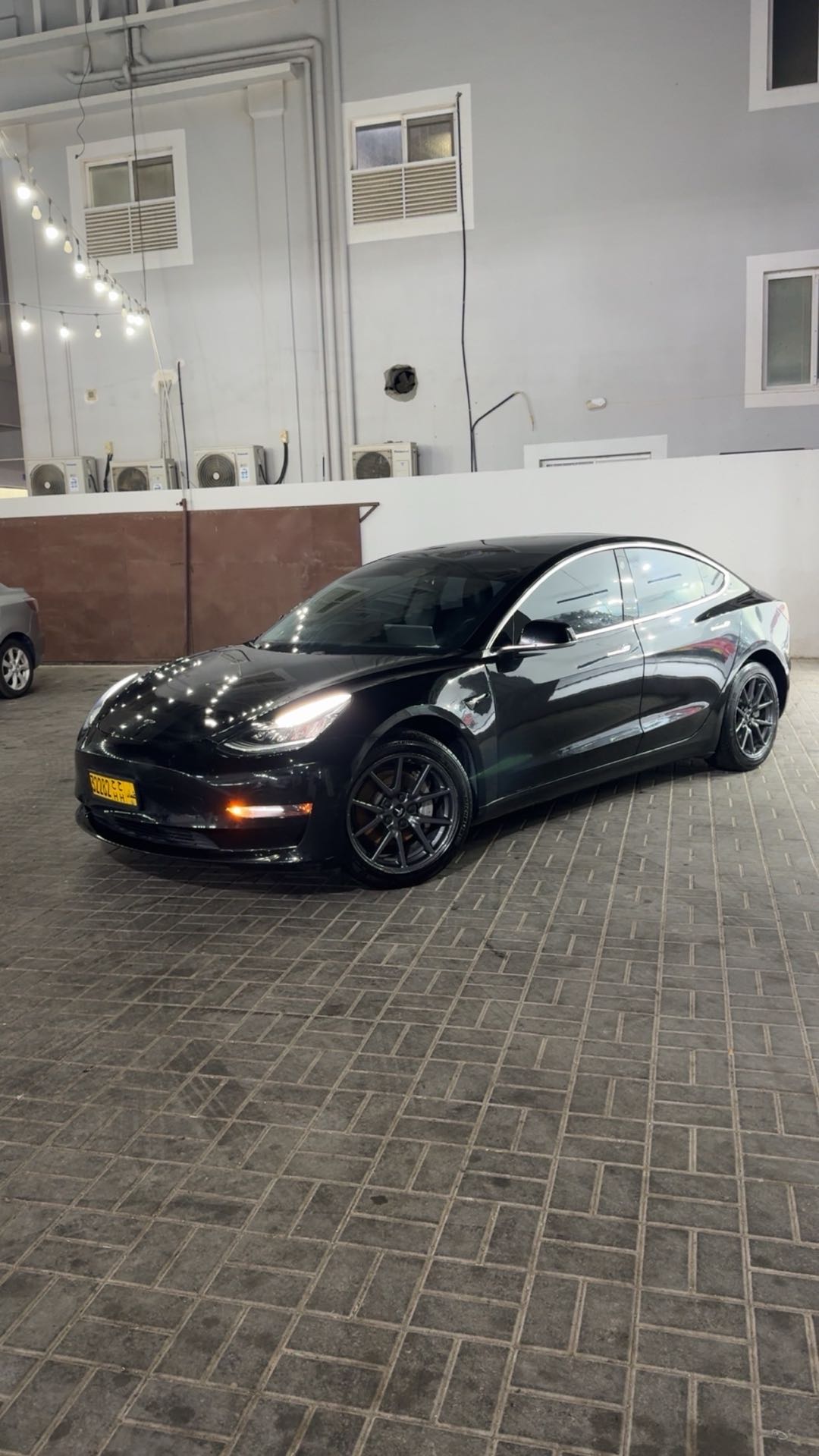 TESLA Model 3  2018