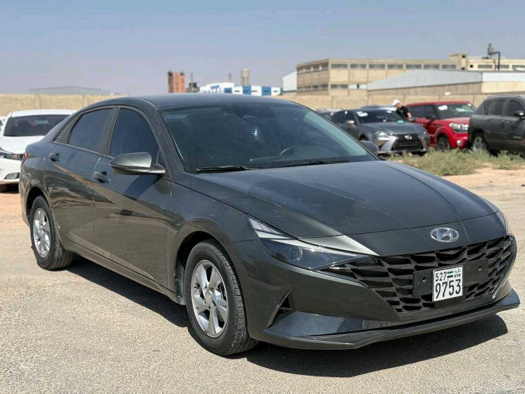 Car Image 2021 HYUNDAI ELANTRA SE