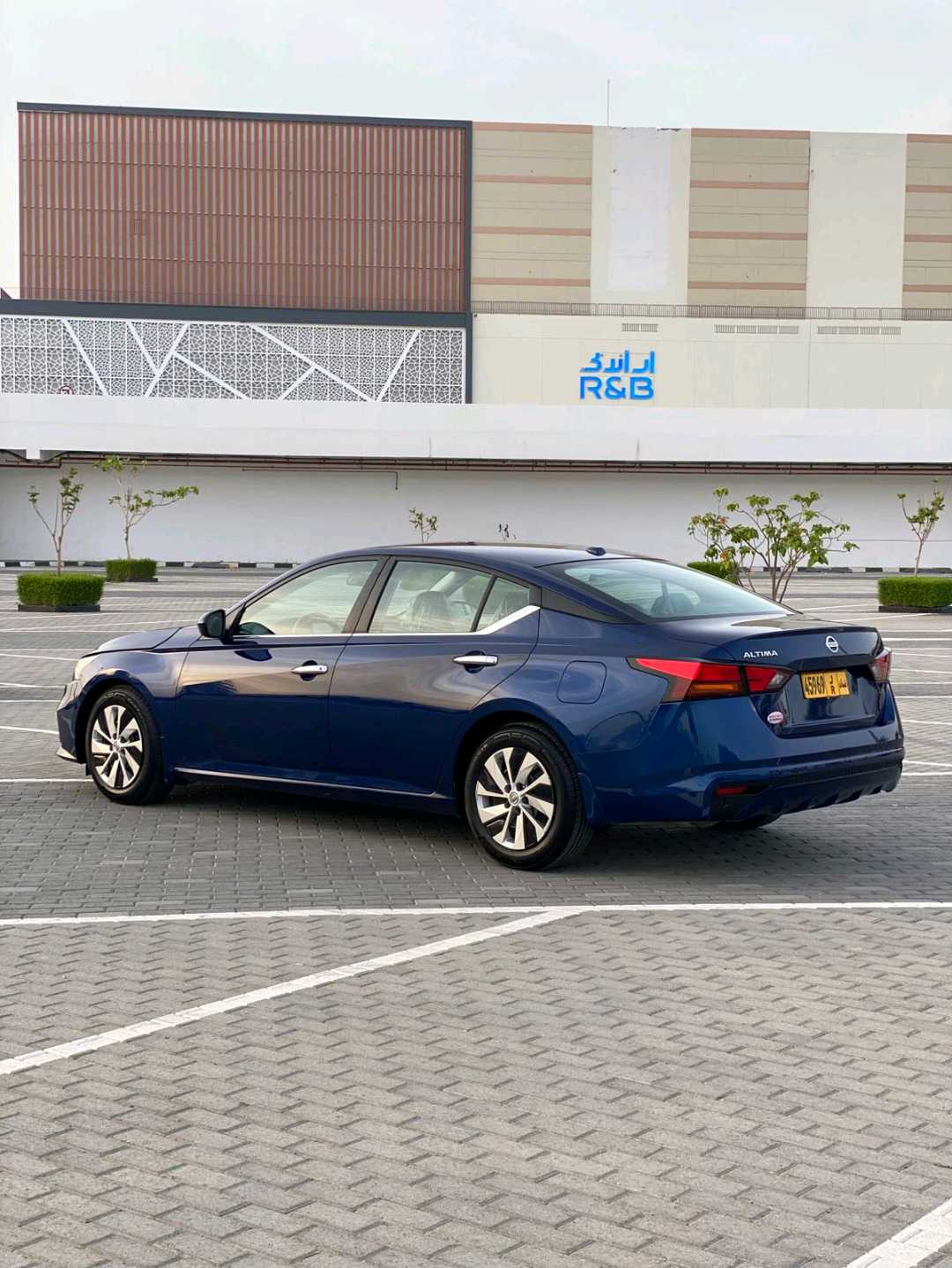 Car Image 2020 NISSAN ALTIMA S