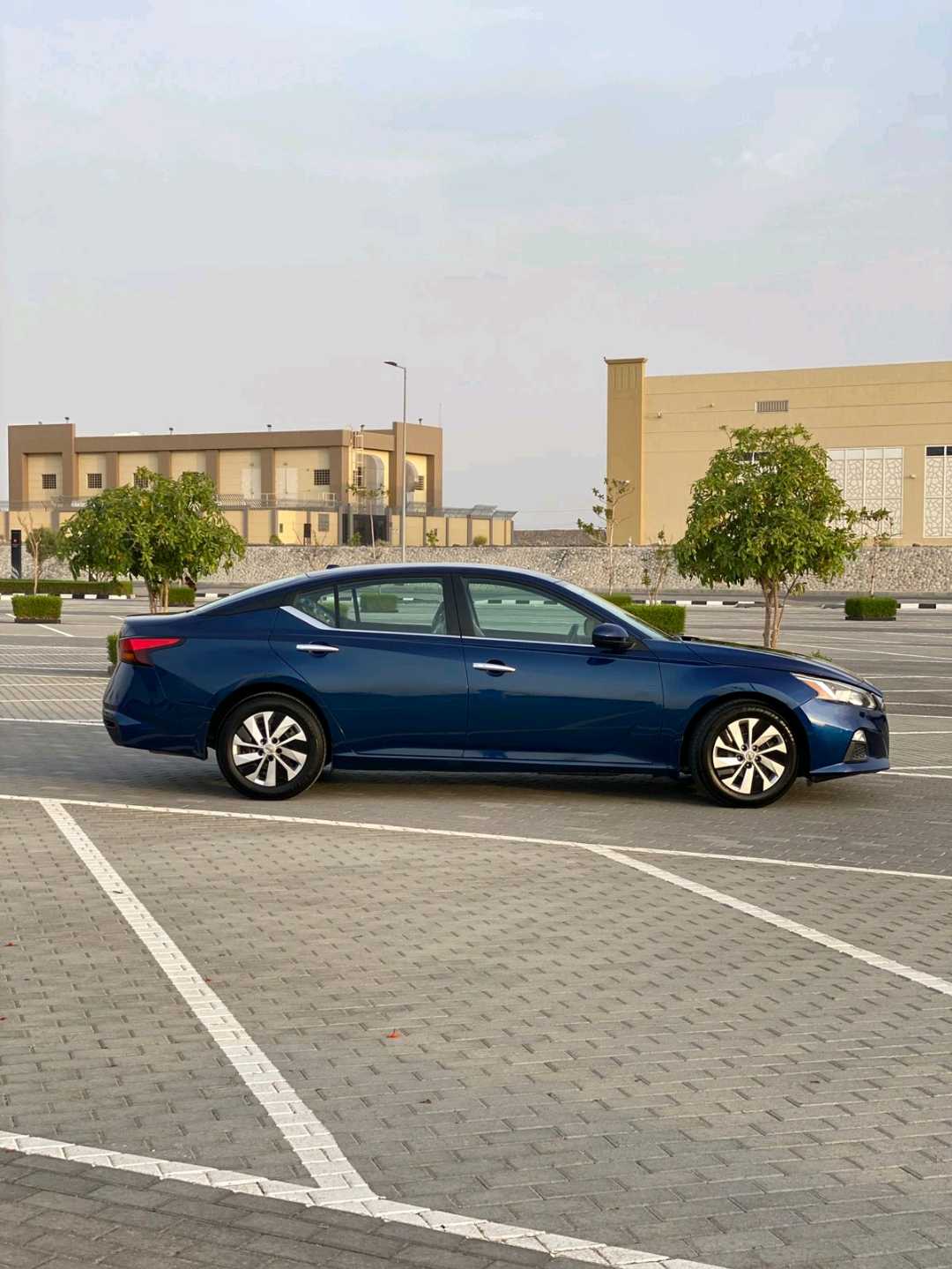Car Image 2020 NISSAN ALTIMA S