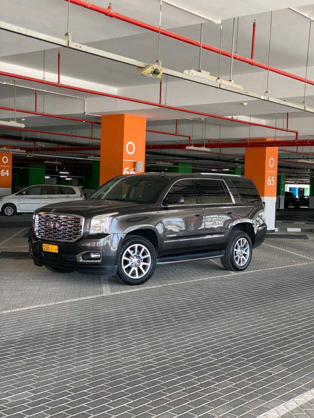 Car Image 2017 GMC YUKON DENALI