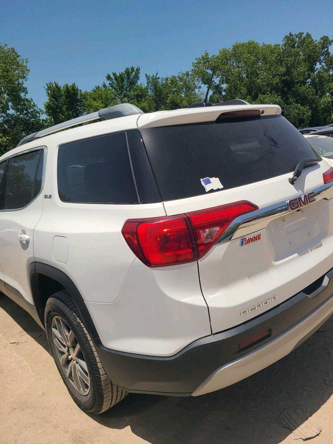 Car Image 2019 GMC ACADIA