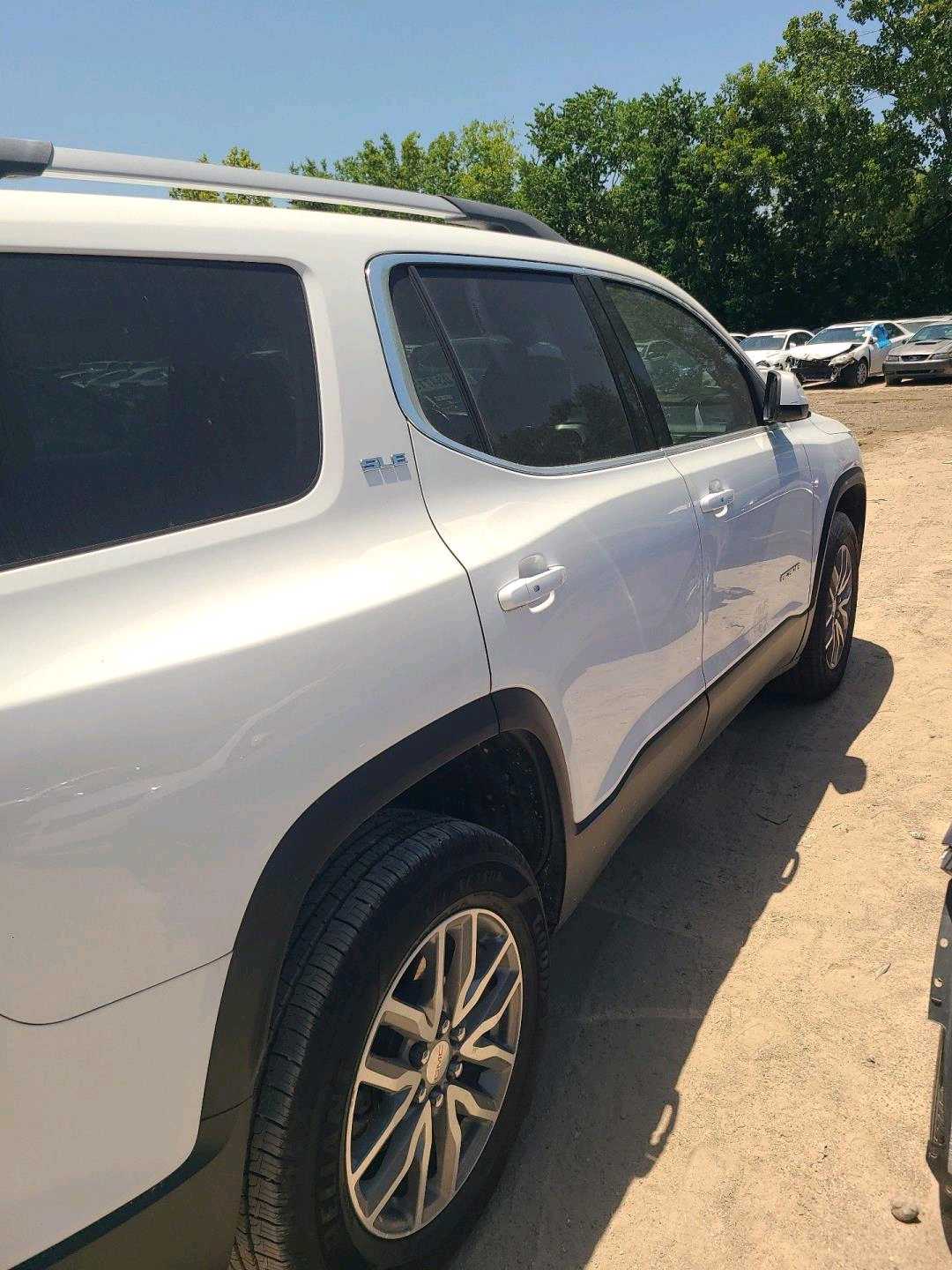 Car Image 2019 GMC ACADIA