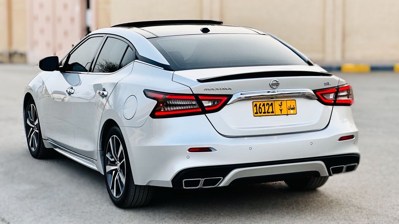 Car Image 2019 NISSAN MAXIMA 