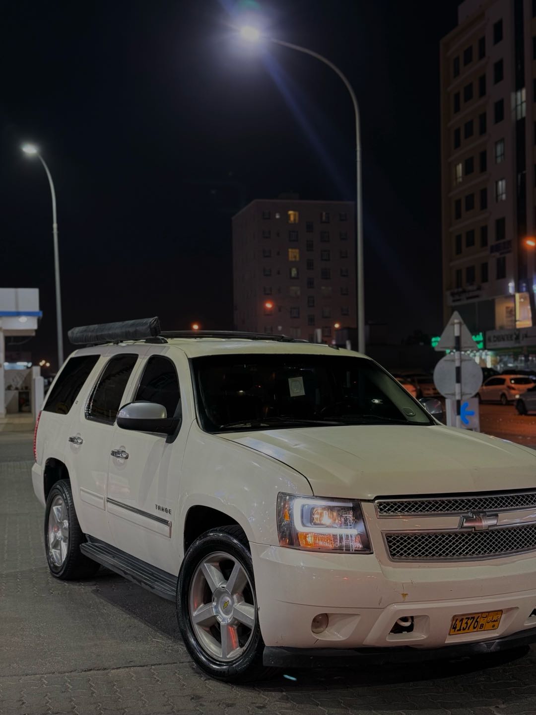 Car Image 2010 CHEVROLET TAHOE 