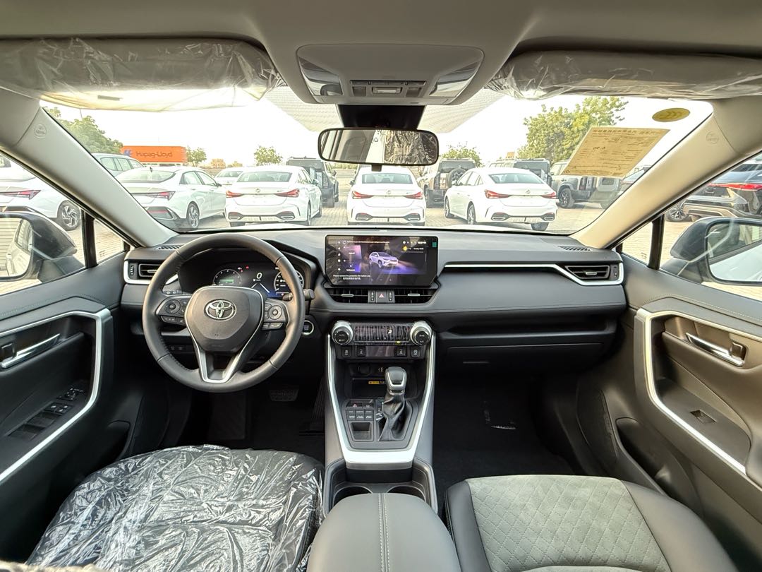 Car Image 2025 TOYOTA RAV4 
