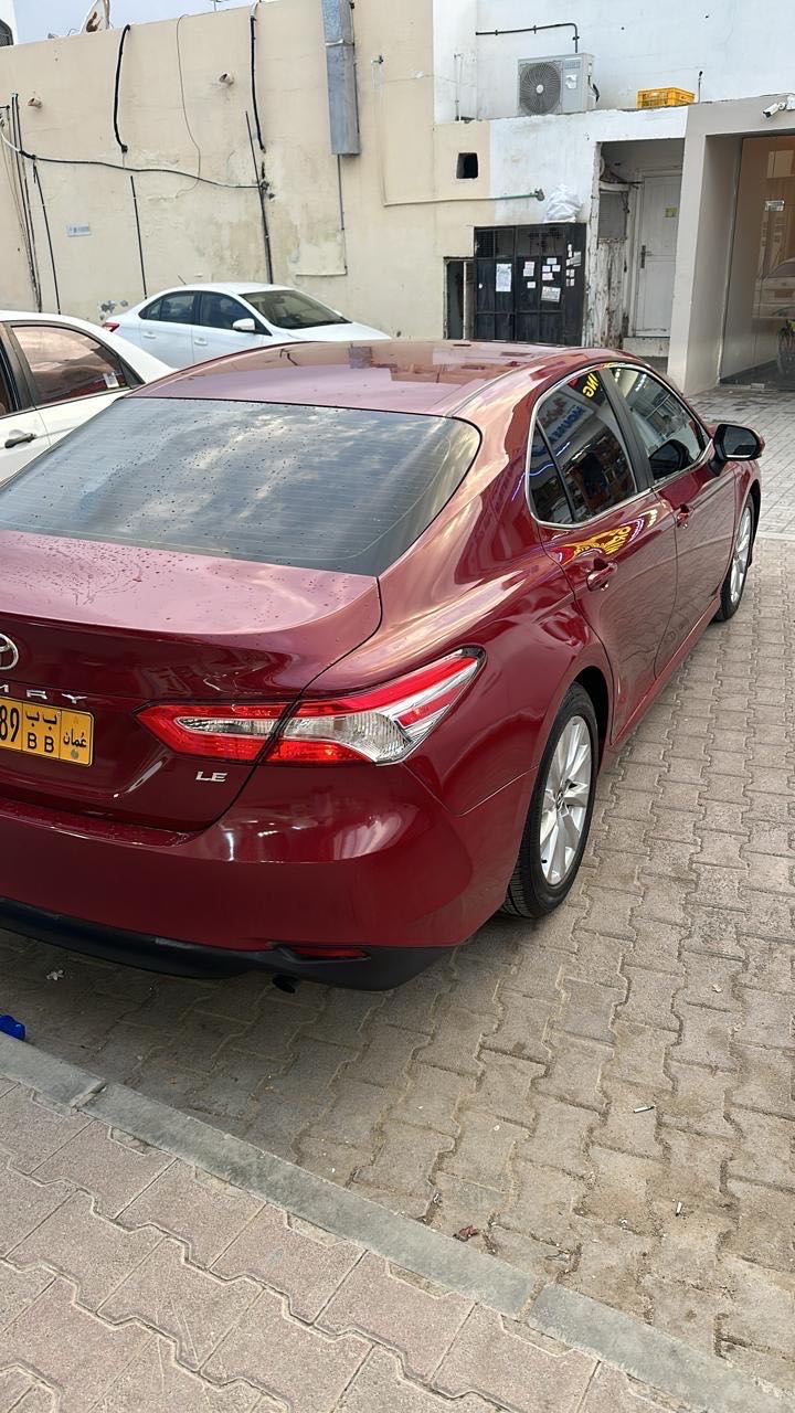 Car Image 2018 TOYOTA CAMRY LE