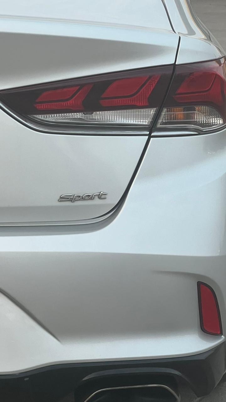 Car Image 2018 HYUNDAI SONATA SPORT