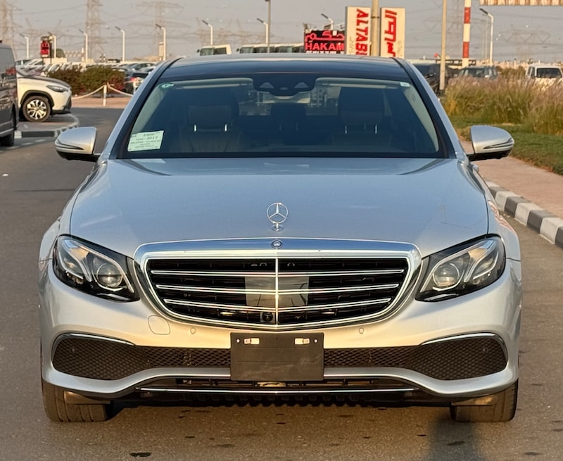 Car Image 2017 MERCEDES E Class  400