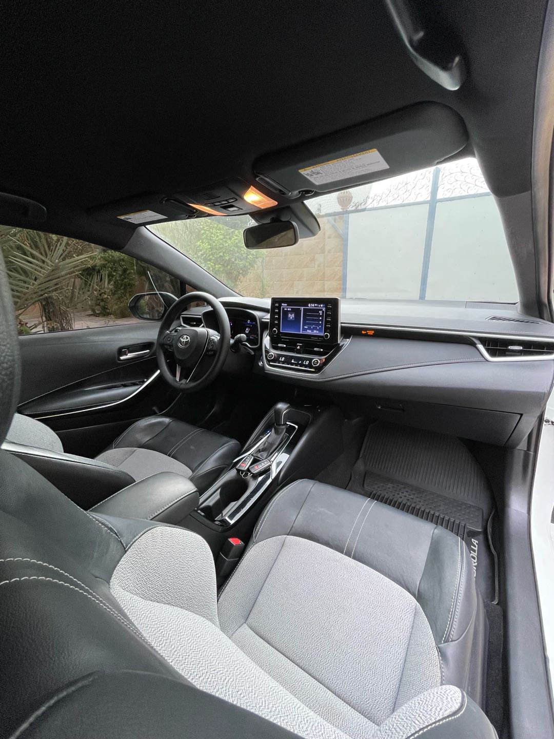 Car Image 2019 TOYOTA COROLLA XSE