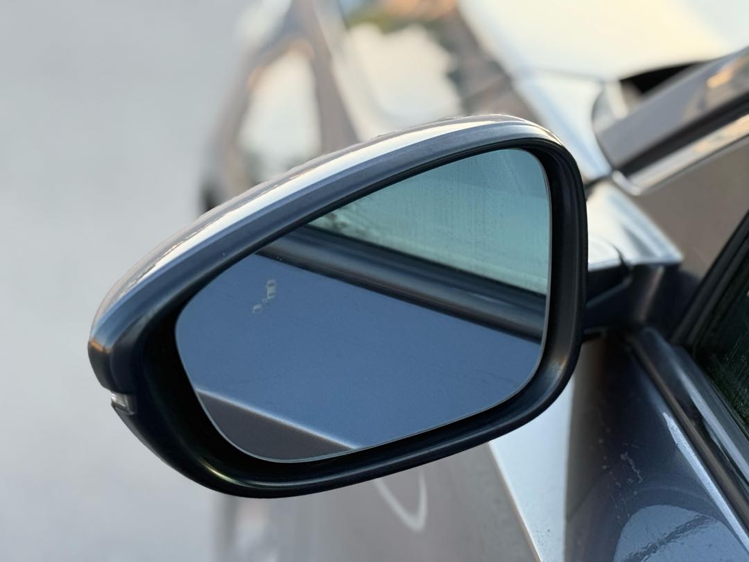 Car Image 2018 HONDA ACCORD EXL