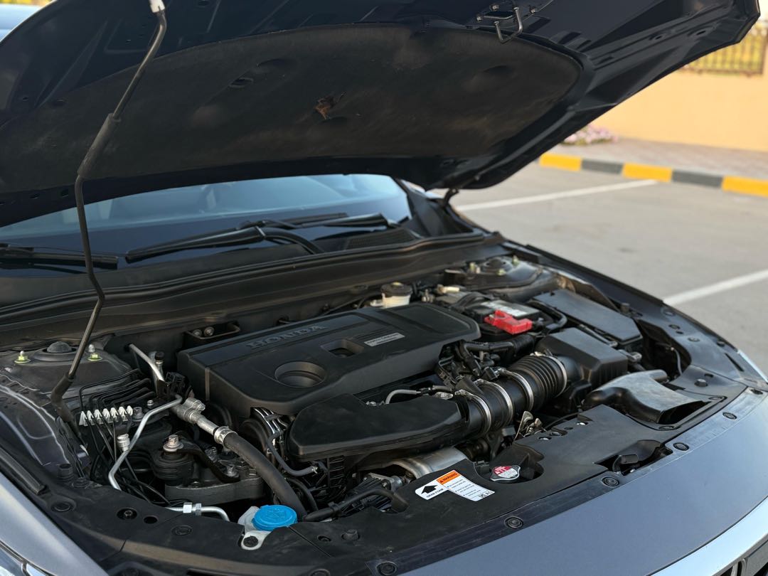 Car Image 2018 HONDA ACCORD EXL
