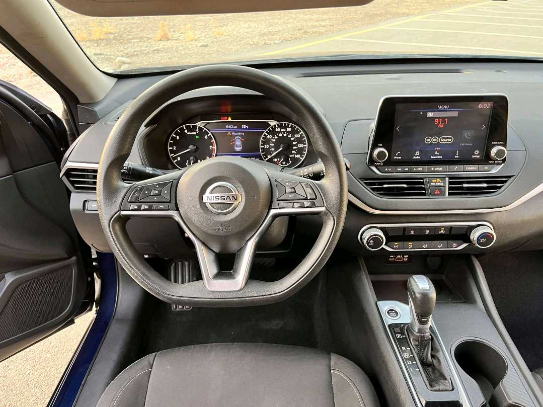 Car Image 2019 NISSAN ALTIMA S