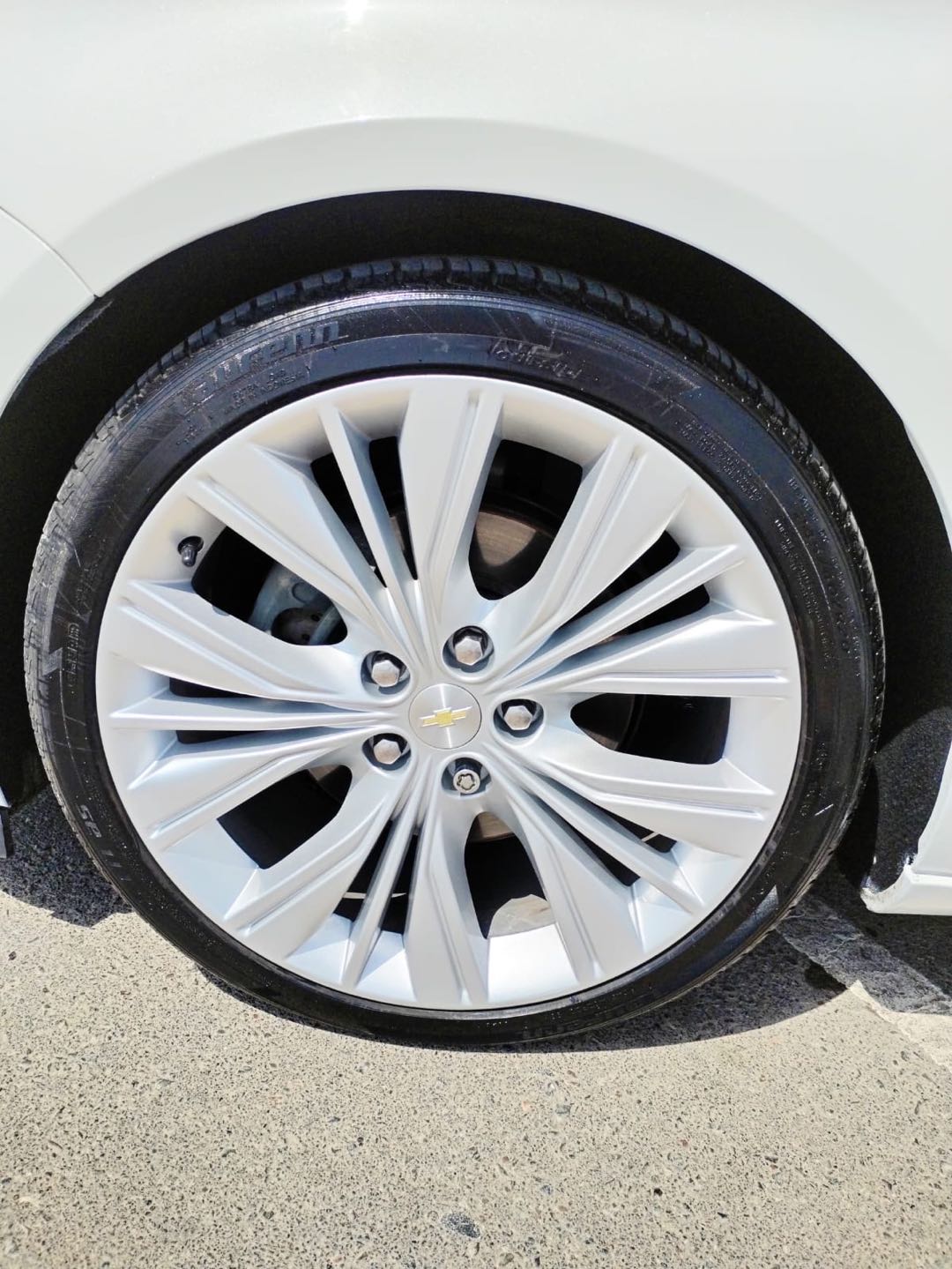 Car Image 2018 CHEVROLET IMPALA LIMITED