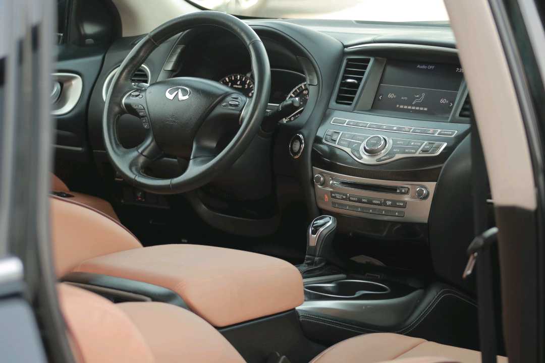 Car Image 2019 INFINITI QX60 